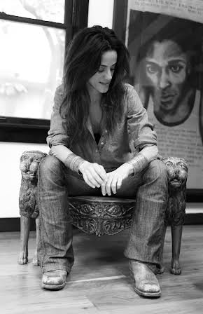 Nika Futterman as 