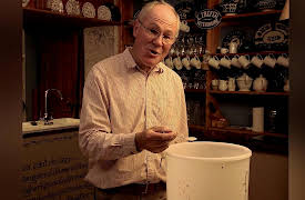 River Cottage Bites: Blackberry Wine