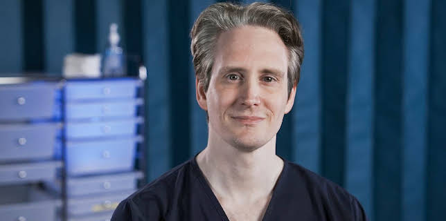 11:30 PM: Skin A&E (S6 E3) (S6) | Channel 5 | 1/21 2026