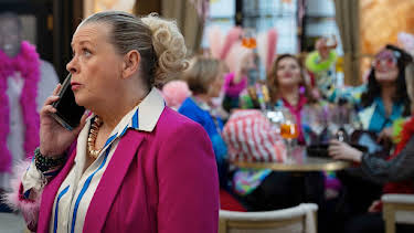 9:00 PM: Coronation Street (S66 E297) (S66) | ITV3 | 12/22 2025