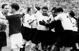 Becoming Champions: Uruguay: Medio David, medio Goliat