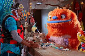 Helpsters: Nurse Nina & Farmer Flynn / Firefighter Fran & Painter Pat