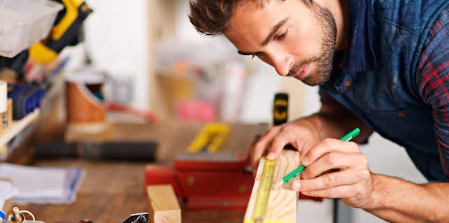 07:50: First Time Flippers (S10 E1) (S10) | Kanal 11 | 12/10 2025