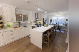 Holmes: Next Generation, Season 1: Far From Home