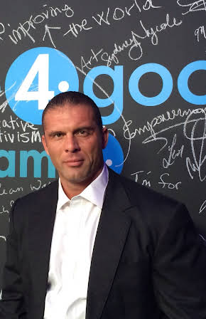 Jason Gibson as Graham