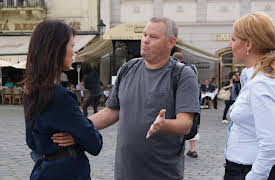 Living Abroad: American Expats in Prague