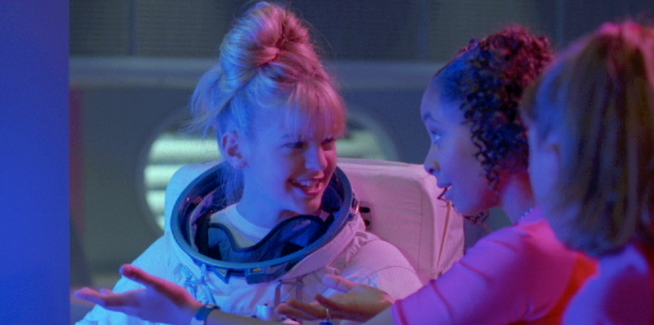 Zenon: Girl of the 21st Century (1999)
