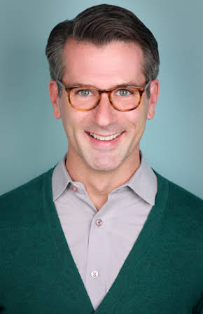 Shawn Allen McLaughlin as Dad 
  
  
  (as Shawn McLaughlin)