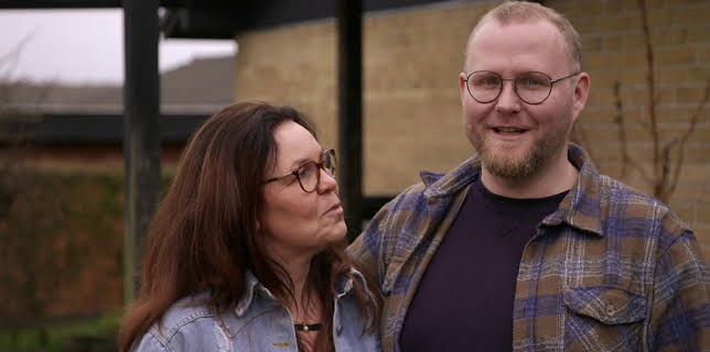 18:00: Boligkøb i blinde (S7 E2) (S7) | TV3 | 3/25 2026