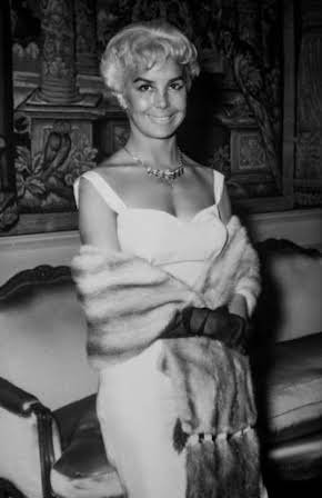 Elcira Olivera Garcés as 