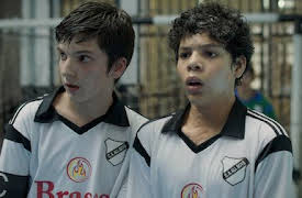 Apache: La vida de Carlos Tevez: 1984