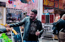 De viaje con los Derbez season-5: De viaje con los Derbez: Japón - Romanceando en Kioto