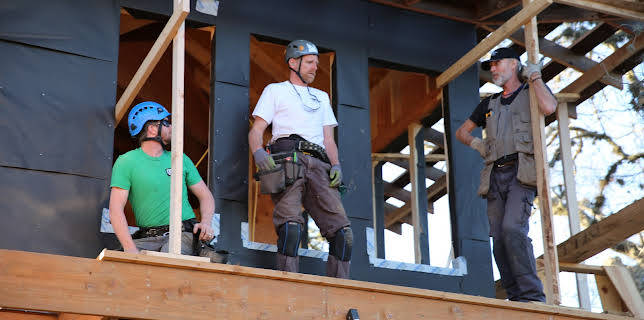 14:00: Hill Country Hideout (S6 E6) (S6) | Animal Planet | 11/24 2025