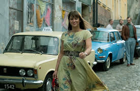 X-Rated Queen, Season 1: Episode 1