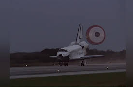 Nasa Season One: Space Shuttle Discovery STS-116 Landing