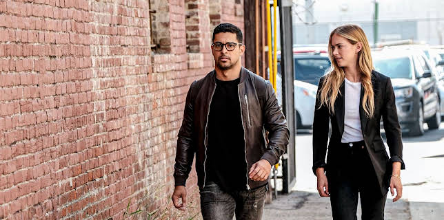 7:00 PM: NCIS (S16 E7) (S16) | 5 USA | 11/27 2025