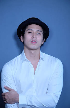 Roy Sungkono as 