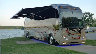 12:00 PM: Extreme RVs (S3) | Discovery Channel | 6/4 2026