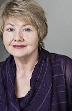 Annette Badland som 
