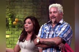 Rachael vs. Guy: Celebrity Cook-Off: Lunch Cart Showdown