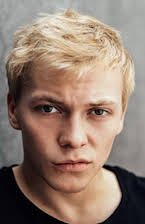 Julius Nitschkoff as 