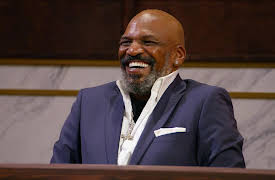 Ms. Pat Settles It 1: Don't Change Your Tune Now!