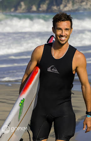 Angelo Josue Lozano Corzo as 