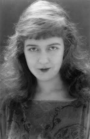 Dorothy Gish as 