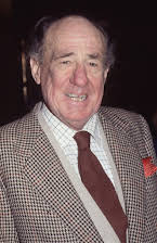 Michael Hordern como 