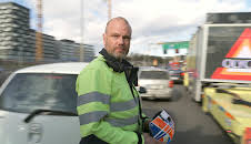 Veiens helter (S14 E1)