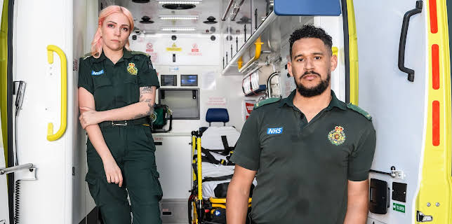 11:05 PM: 999: On the Front Line | More 4 | 12/8 2025