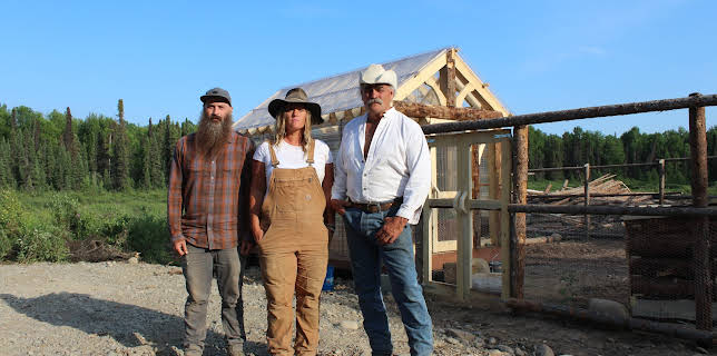 22:00: Homestead Rescue (S3 E2) (S3) | Animal Planet | 11/17 2025