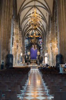 09:10: Stephansdom: Menschen, Zeichen, Wunder | 3SAT | 4/6 2026