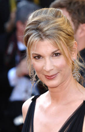 Michèle Laroque as 
