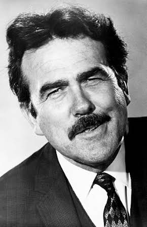 Lonny Chapman as 