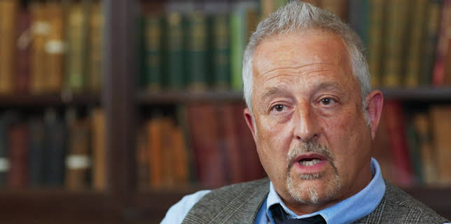 22:00: Rätten kallar - expertvittnena | TV4 Fakta | 9/3 2025