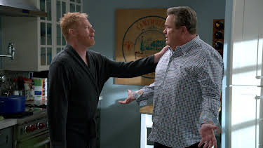 3:00 PM: Modern Family | E4 | 6/25 2026