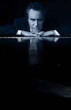 JD Souther como Jeffrey Pommeroy 
  
  
  (as John David Souther)