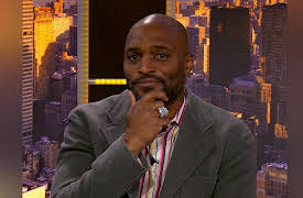 Bonjour! Sports Talk: Season 2022: December 01, 2022 (Maddy Glab, Michael Davies, Dr Robert Klapper)