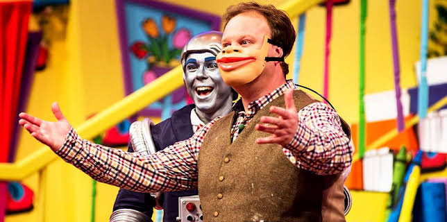 8:35 AM: Justin's House (S4) | Cbeebies | 12/4 2025