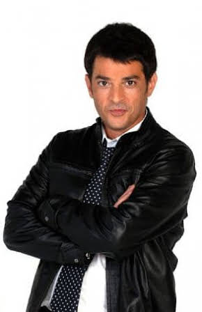 Pablo Rago as 
