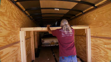 15:00: Shipping Wars (S2 E26) (S2) | TV10 | 4/23 2026