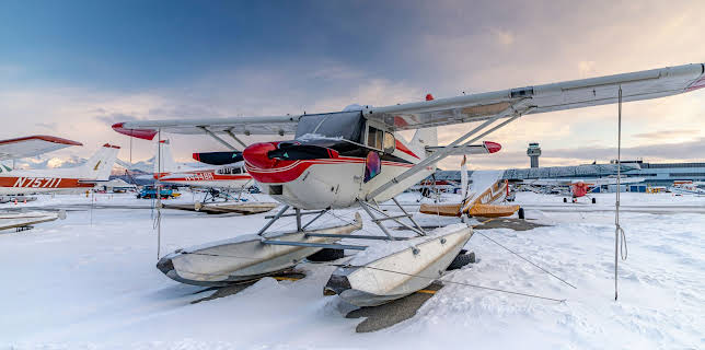 15:55: Ice Airport Alaska | TV 2 Zebra | 11/15 2025