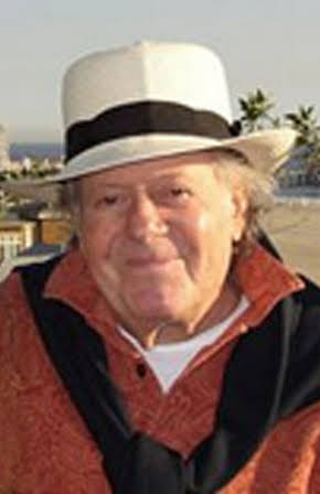 Aubrey Morris as 