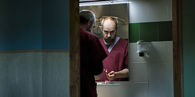 Quien a hierro mata (2019)