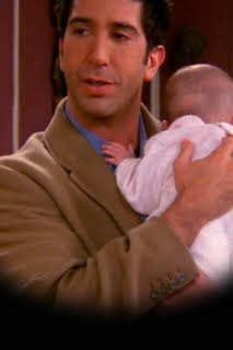 17:00: Friends (T9): Ep.7 El de la inapropiada canción de Ross | Comedy Central | 9/14 2026
