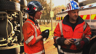 1:00 AM: Winter Road Rescue (S6 E1) (S6) | Paramount | 9/29 2026