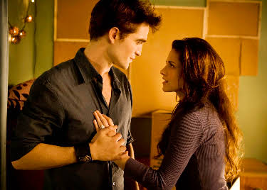 15:50: The Twilight Saga: Breaking Dawn - Part 1 | Viasat Film Hits | 10/10 2026