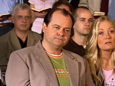 03:40: Die dreisten Drei - Die Comedy-WG | Sat1 | 7/25 2026