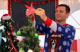 Rocket Around the Xmas Tree Season 1: Oh, Tannen-Bomb!